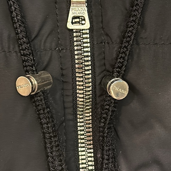 Ladies Prada Nylon Puffer Jacket with Fur Trim Hood - Picture 9 of 15